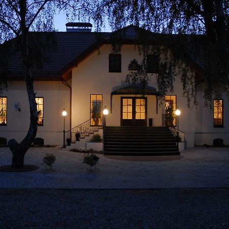 Guest House Birutes Uostas 斯文托伊 外观 照片